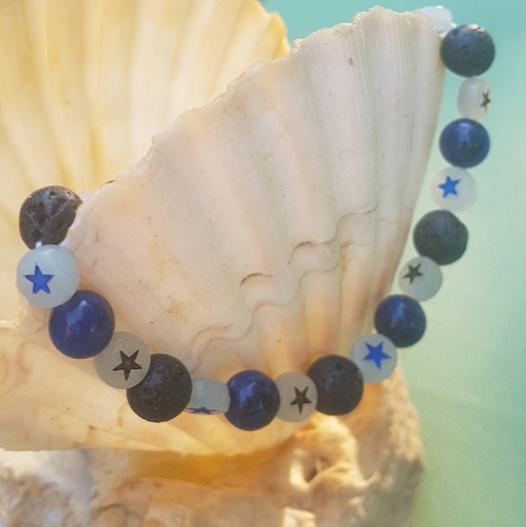 ⭐ Starry Night Glow In The Dark Bracelet - Picture 3 of 5